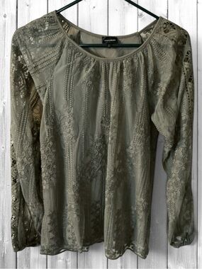 🌼Buckle Olive Green Lace Long Sleeve Top
